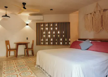Quiote Quiote hotel thumbnail 8