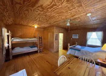 West 1077 Guest Ranch - Red Oak Room 5 hotel thumbnail 6