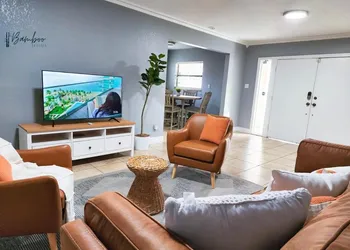 Well equiped house near Raymond James Stadium hotel thumbnail 7