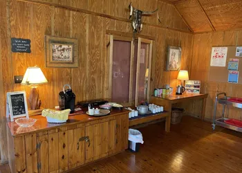 West 1077 Guest Ranch - Red Bud Room 11 hotel thumbnail 5