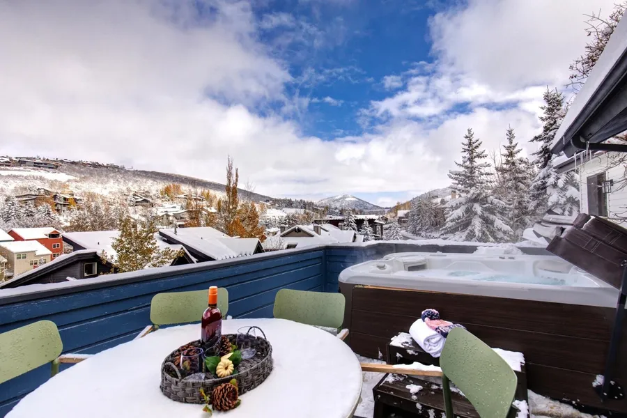 K B M Resorts- AGC-8 Perfect 3 bedroom getaway near Main Street and Deer Valley hotel detail image 2
