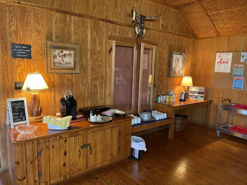 West 1077 Guest Ranch - Red Bud Room 12 hotel detail image 6