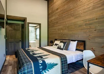 Sweet Honey Lodge - Newly Built Luxury Escape hotel thumbnail 2