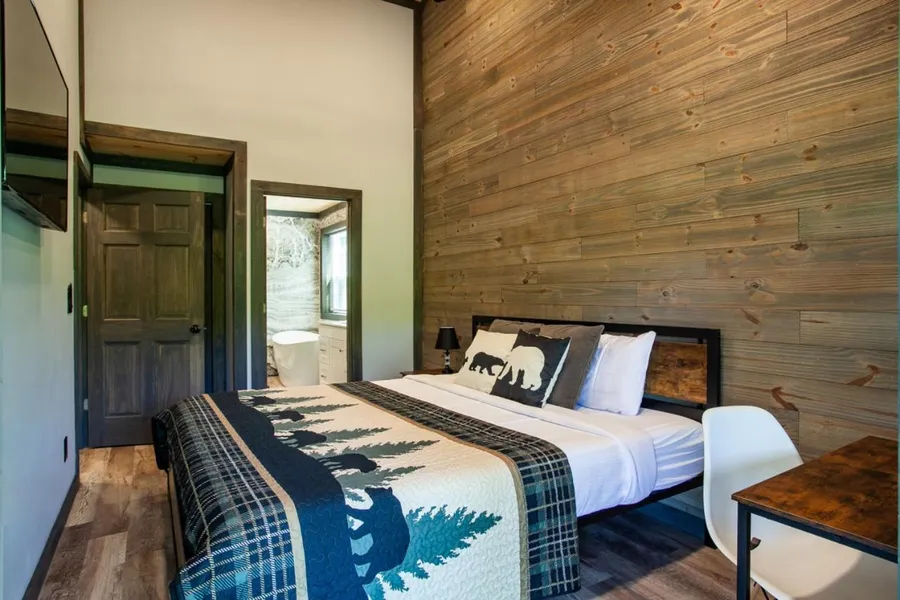 Sweet Honey Lodge - Newly Built Luxury Escape hotel detail image 2