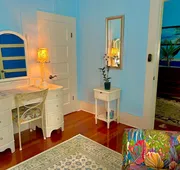 Guest Suites at Aloha Boutique Vegan B&B Inn - alcohol-free & smoke-free hotel detail image 4