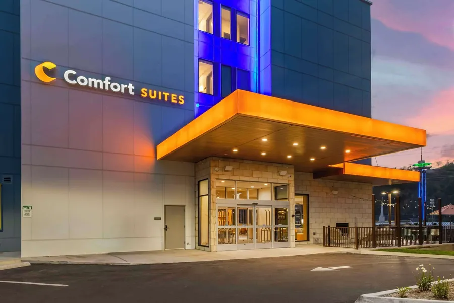 Comfort Suites Gatlinburg Downtown-Convention Center hotel detail image 2