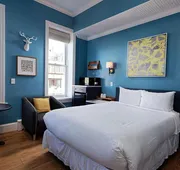 Independence Square 205 Stylish Hotel Room with AC Great Location in Aspen hotel detail image 4