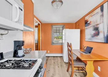 Eagles Nest Motel Unit 6 hotel thumbnail 7