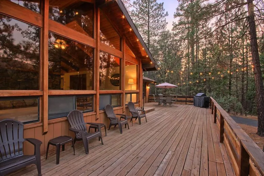 The Lodge at Uli Pines by BnB Yosemite hotel detail image 2