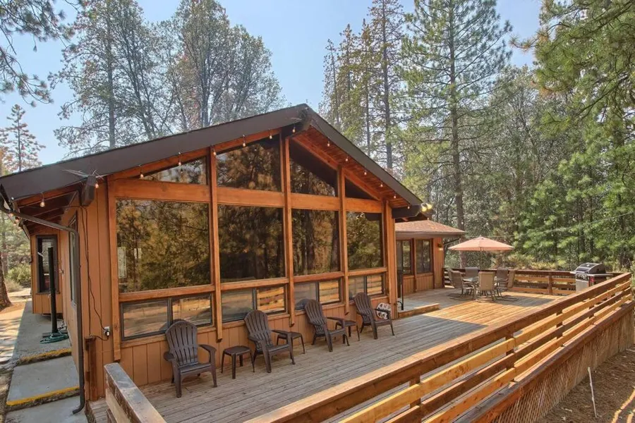 The Lodge at Uli Pines by BnB Yosemite hotel detail image 6