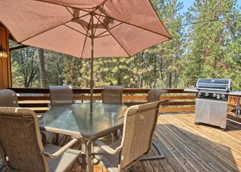 The Lodge at Uli Pines by BnB Yosemite hotel thumbnail 8