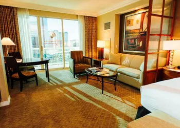 Amalz 2 Bed 3 Bath Balcony Suites at Mgm Signature ! hotel thumbnail 3