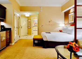 Amalz 2 Bed 3 Bath Balcony Suites at Mgm Signature ! hotel thumbnail 8