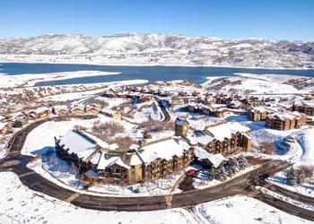 KBM Resorts MAS 2070 Modern 2BR Across from Deer Valley hotel thumbnail 3