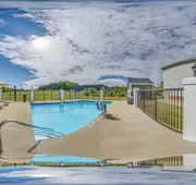 Quality Inn Tallapoosa hotel detail image 3