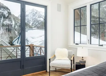 Perfect Mountain Lodge for family holiday hotel thumbnail 5