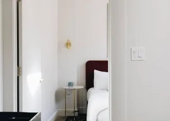 Bellwood Deluxe Suite 108 at The Bellwether Hotel hotel thumbnail 3