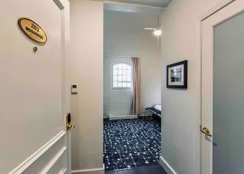 Mossrose Suite 203 at The Bellwether Hotel hotel thumbnail 4