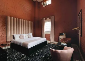 Rosewood Suite 202 at The Bellwether Hotel hotel thumbnail 5
