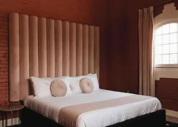 Rosewood Suite 202 at The Bellwether Hotel hotel thumbnail 6