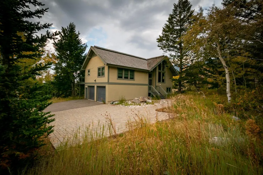 JHRL - Spacious 5 bedroom home a short walk to the base of Jackson Hole Mountain Resort hotel detail image 2