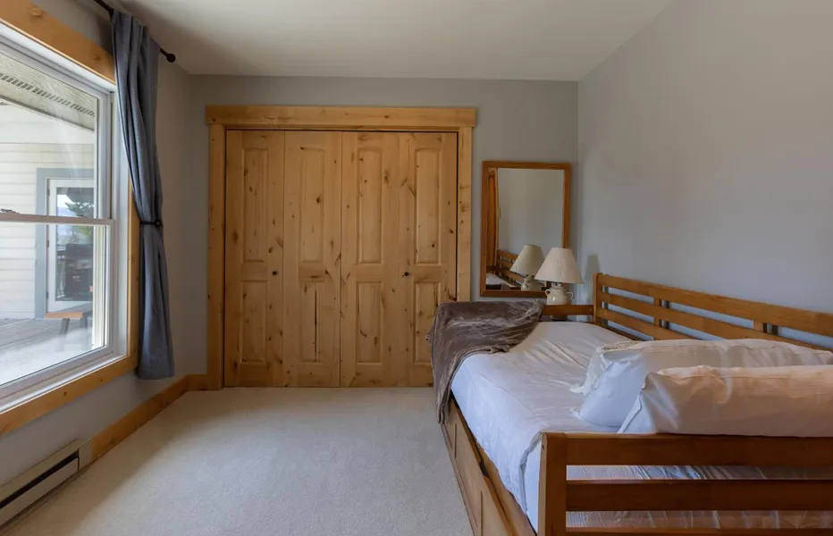 JHRL - Spacious 5 bedroom home a short walk to the base of Jackson Hole Mountain Resort hotel detail image 6