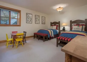 JHRL - Exquisite Western Granite Ridge Lodge #20 - Ski Accessed by Tow Rope hotel thumbnail 2
