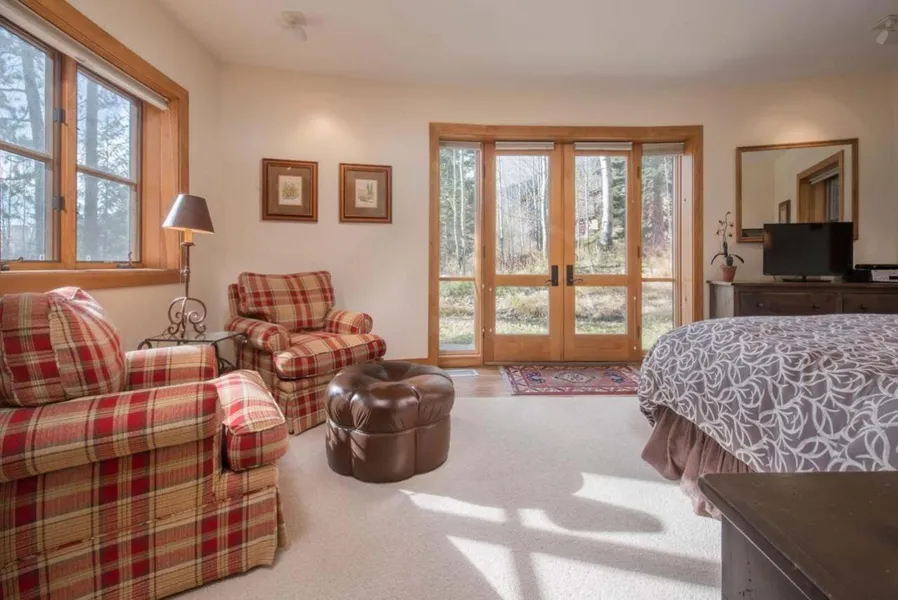 JHRL - Exquisite Western Granite Ridge Lodge #20 - Ski Accessed by Tow Rope hotel detail image 6