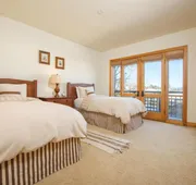 JHRL - Granite Ridge Lodge 12 - Lovely ski in ski out luxury townhome hotel detail image 4