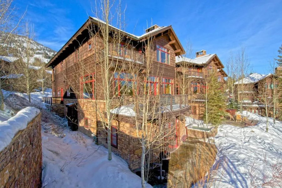 JHRL - Amazing 5-bedroom Granite Ridge Lodge #16 Hot Tub and Sweeping Views hotel detail image 2