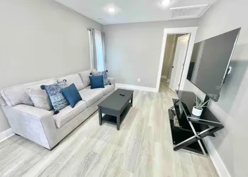 New Duplex Home in Noblesville hotel thumbnail 7
