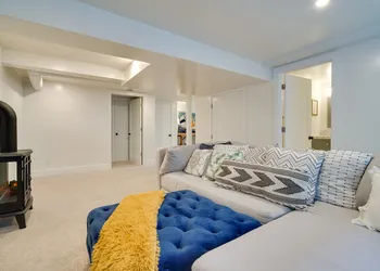 Spacious Minneapolis Home - 2 Mi to Downtown! hotel thumbnail 7