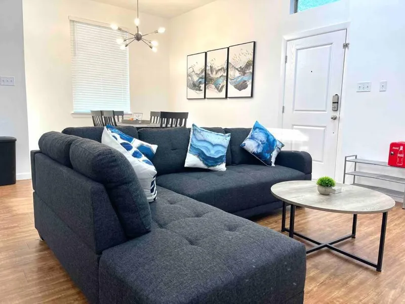 NEW! 5 min from Mall Airport and Dinning! hotel detail image 6