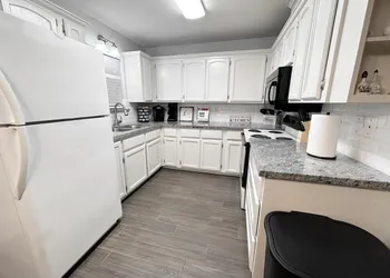 The Lone Star Lodge 2 bed/2 bath Wifi included hotel thumbnail 8