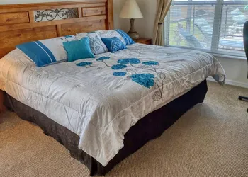 Excellent Location Stunning resort 5 Bed 3 Bath pool home at Emerald Island close to Disney hotel thumbnail 5