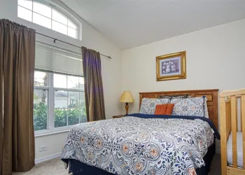 Excellent Location Stunning resort 5 Bed 3 Bath pool home at Emerald Island close to Disney hotel thumbnail 6
