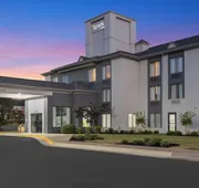 Spark by Hilton Fredericksburg Southpoint hotel detail image 4
