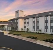 Spark by Hilton Fredericksburg Southpoint hotel detail image 5