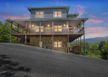 Heavenly Views lodge apts hotel thumbnail 2