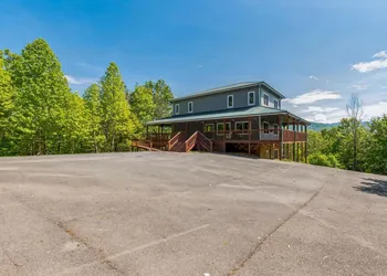 Heavenly Views lodge apts hotel thumbnail 4