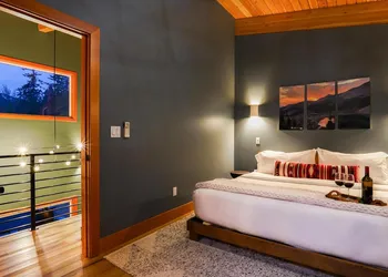 Whistler Peak Lodge hotel thumbnail 5