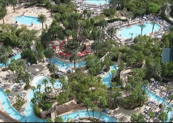 Luxury Studio MGM Signature Best Location Lazy River No Resort Fee hotel thumbnail 4