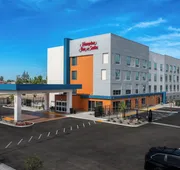 Hampton Inn & Suites Bakersfield Central hotel detail image 7