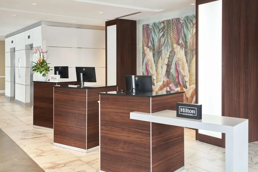 DoubleTree by Hilton Miami North I-95 hotel detail image 2