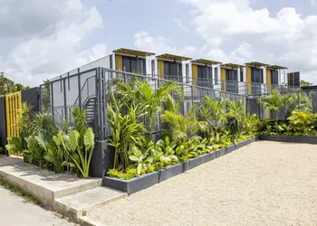 Containers Bacalar hotel thumbnail 2