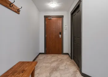 3Bd 3Ba Summit Lodge Ski In I HOTTUB hotel thumbnail 5