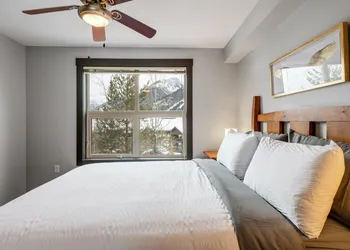 3Bd 3Ba Summit Lodge Ski In I HOTTUB hotel thumbnail 8