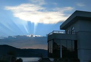 D'monaco Resorts at table rock lake hotel thumbnail 8