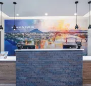La Quinta Inn & Suites by Wyndham Chattanooga Downtown/South hotel detail image 3