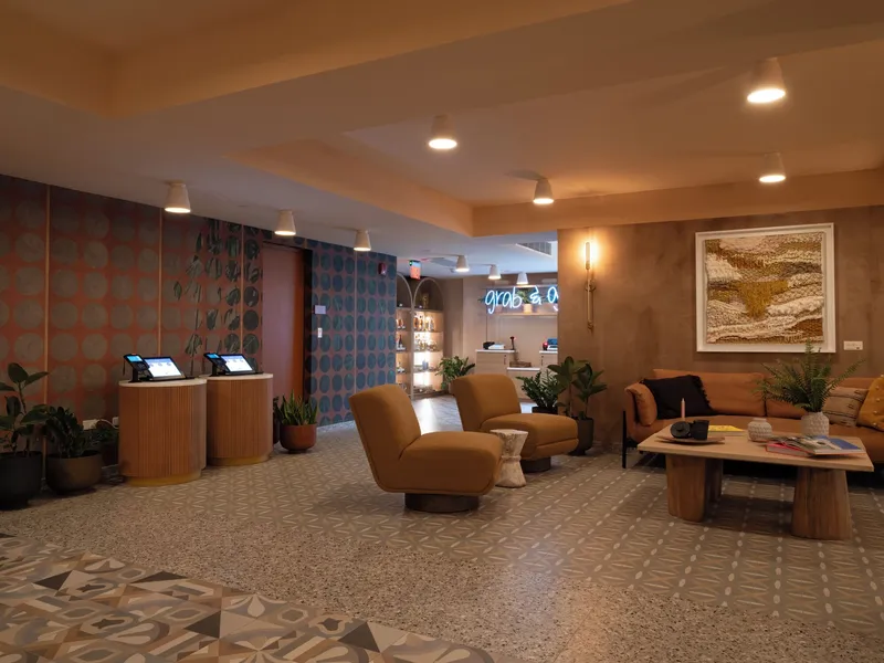 HiBird- Apartment and Suites Hotel hotel detail image 2